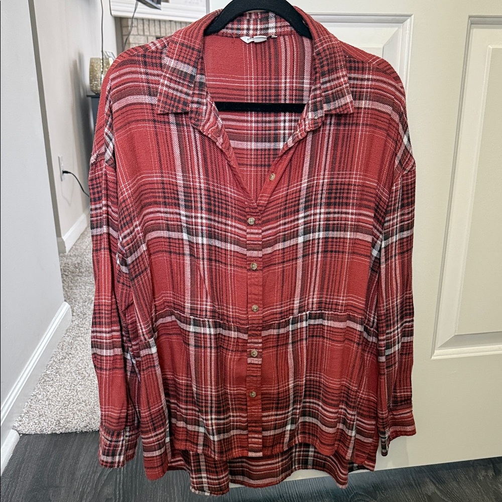 American Eagle Outfitters Red and Black Plaid Shirt